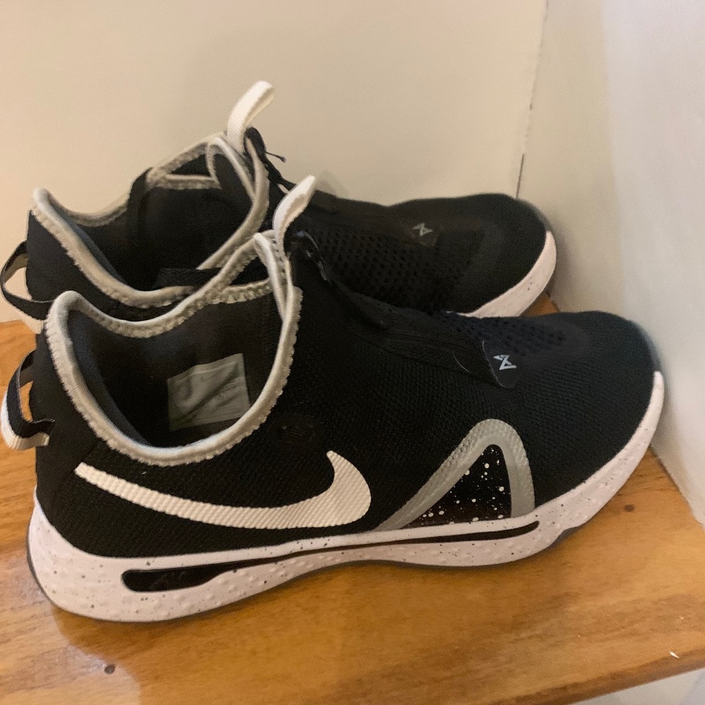 Nike PG 4